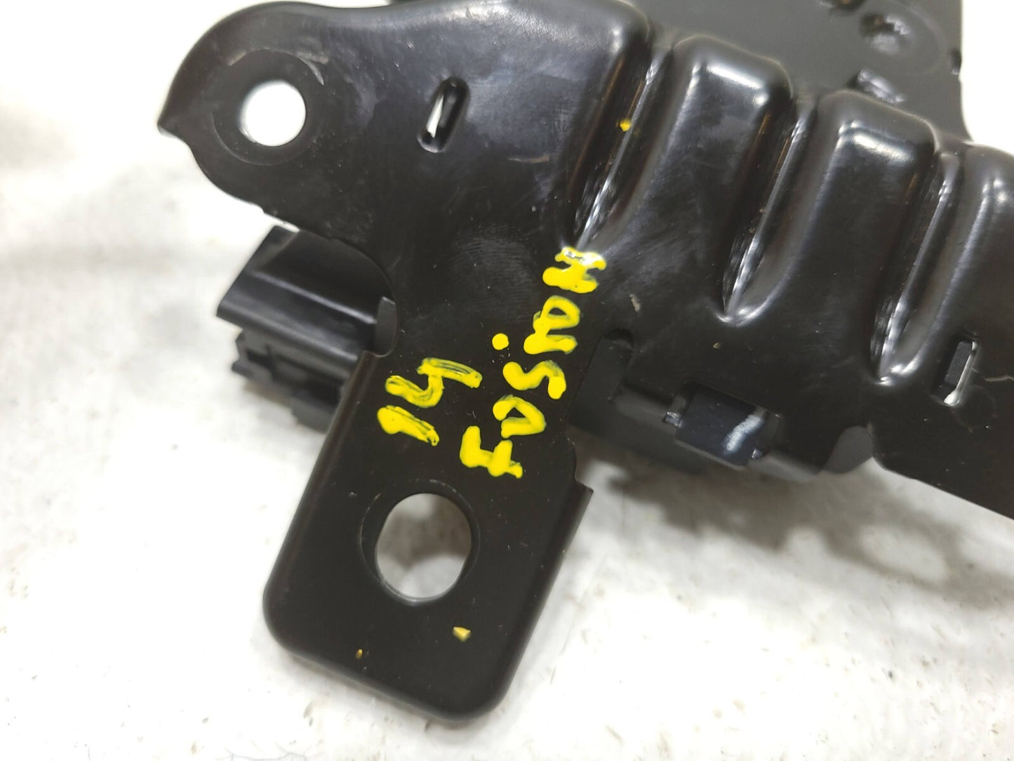 2014 Ford Fusion Trunk Lock Actuator Motor OEM