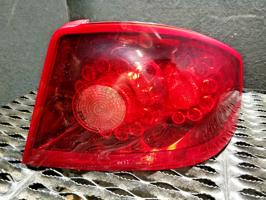 2014 Dodge Avenger Tail Light Passenger Side Right OEM