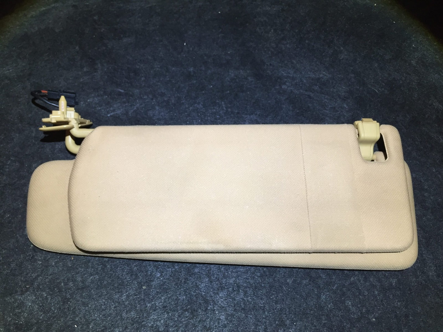 03 04 05 06 Porsche Cayenne Sun Visor Sunvisor Left Driver Side OEM