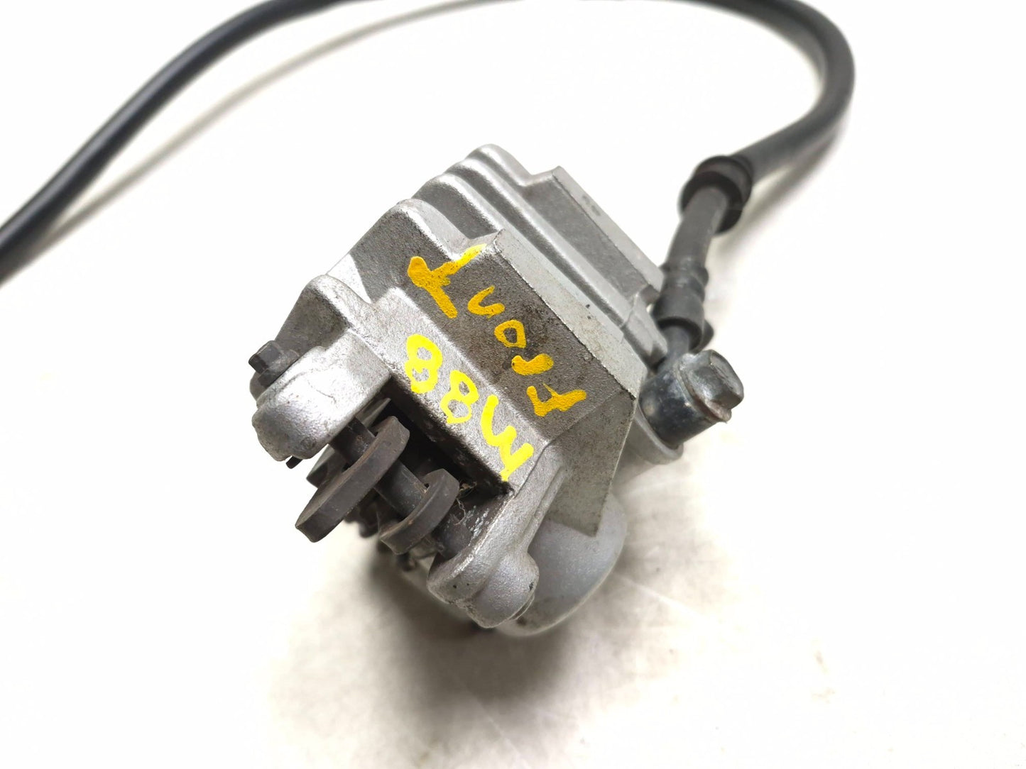 2005 Suzuki Boulevard С50 Front Brake Caliper OEM
