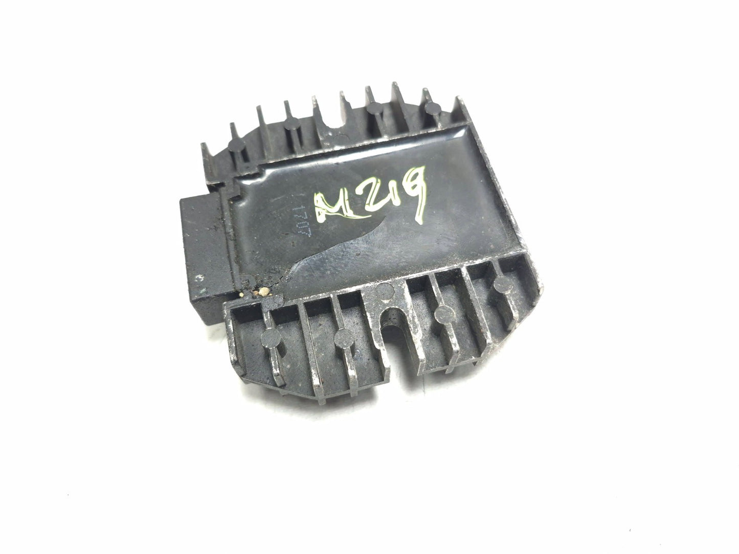 2003 - 2009 Yamaha Yzf R6 Voltage Regulator Rectifier 5sl-81960-00-00 OEM