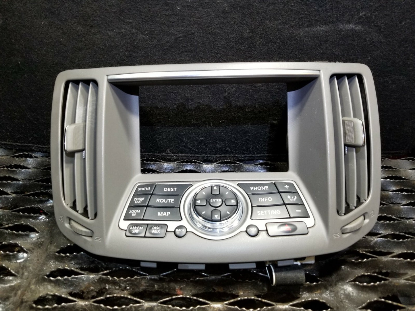2011 Infiniti G37 Display Screen Control Panel Trim Bezel W/ Air Vent Grille OEM