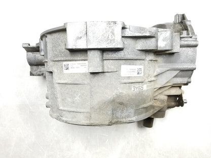 2010 Audi A5 Automatic Transmission Bell Housing 3.2l OEM