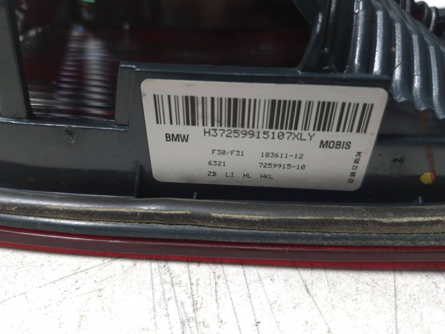 2013 BMW 328ix Tail Light Left & Right Pair OEM