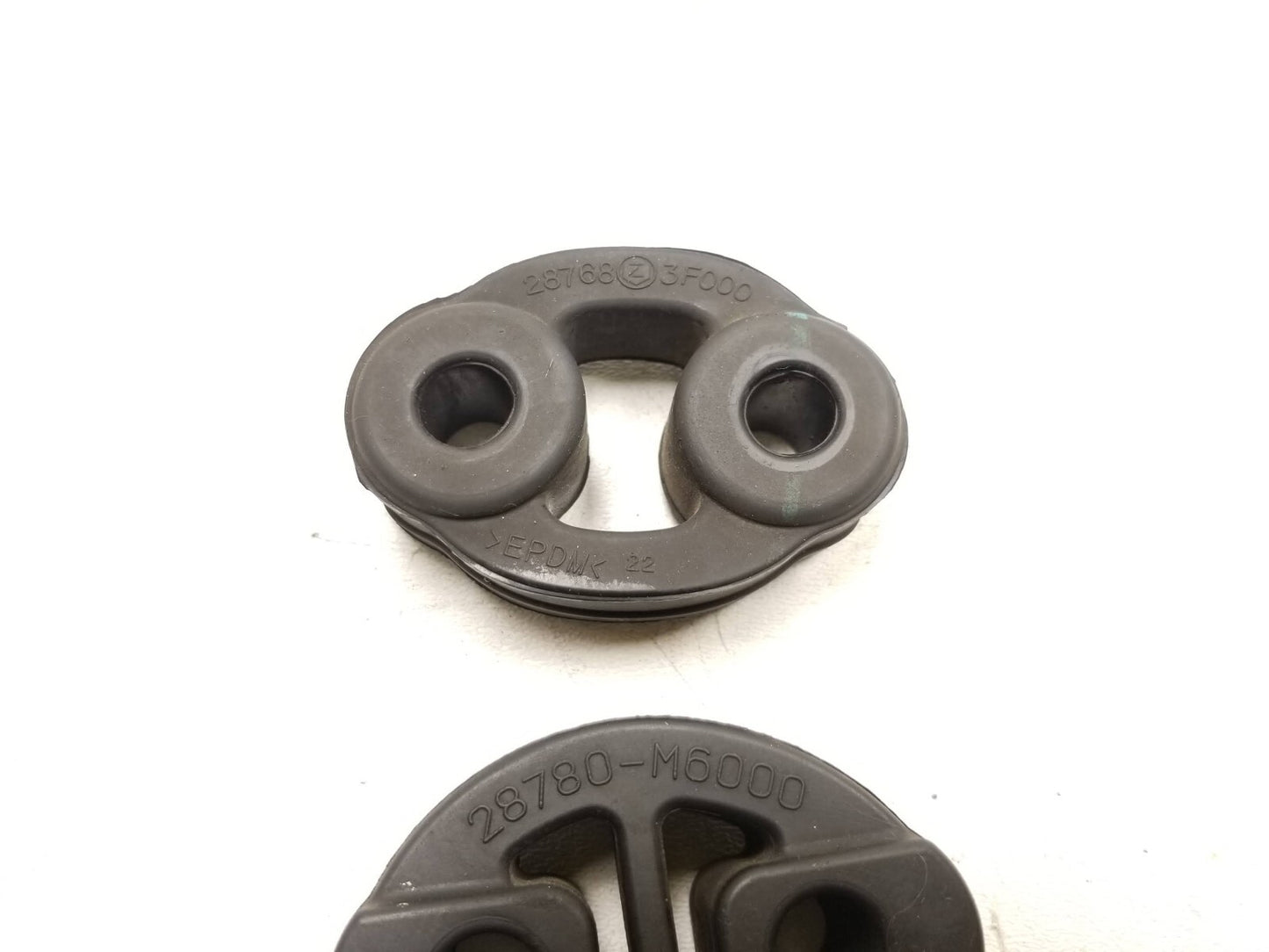 2020 Hyundai Venue Exhaust Pipe Insulator Hanger 4pcs OEM