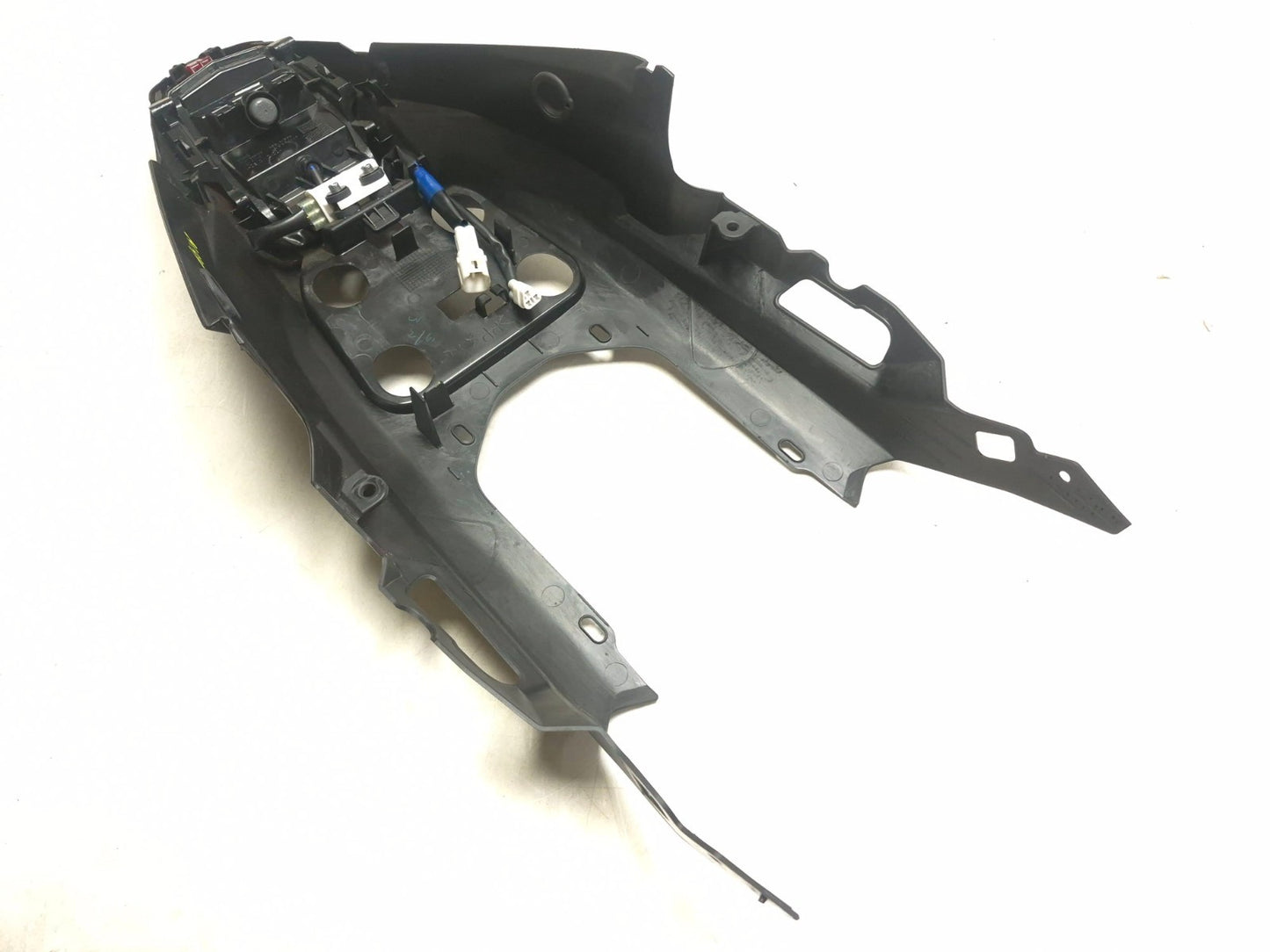2025 Yamaha Yzf R3 Tail Brake Light W/ Fairing Cover Assy OEM