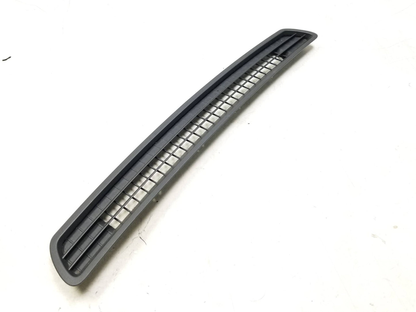 2008 - 2015 Nissan Rogue Dash Upper Defrost Grille Air Vent OEM