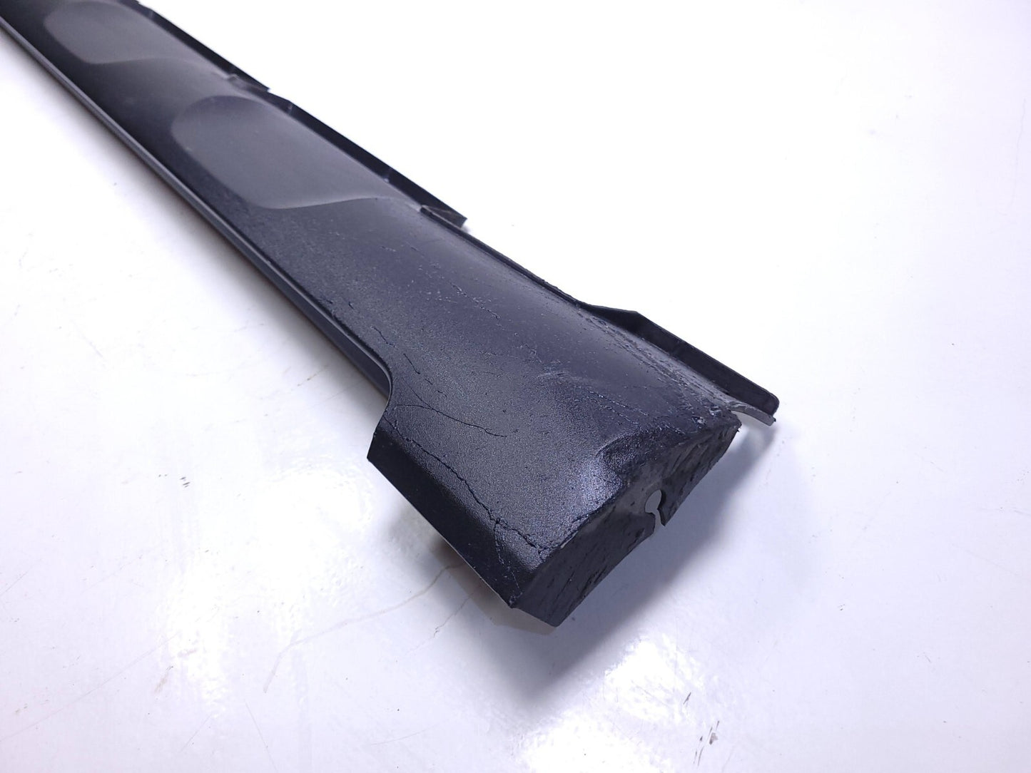 2020 Hyundai Venue Rocker Panel Skirt Molding Left Driver Side OEM
