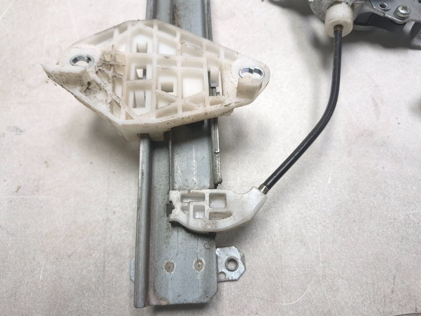 2007 Honda Fit Rear Door Window Regulator Motor Passenger Side Right OEM