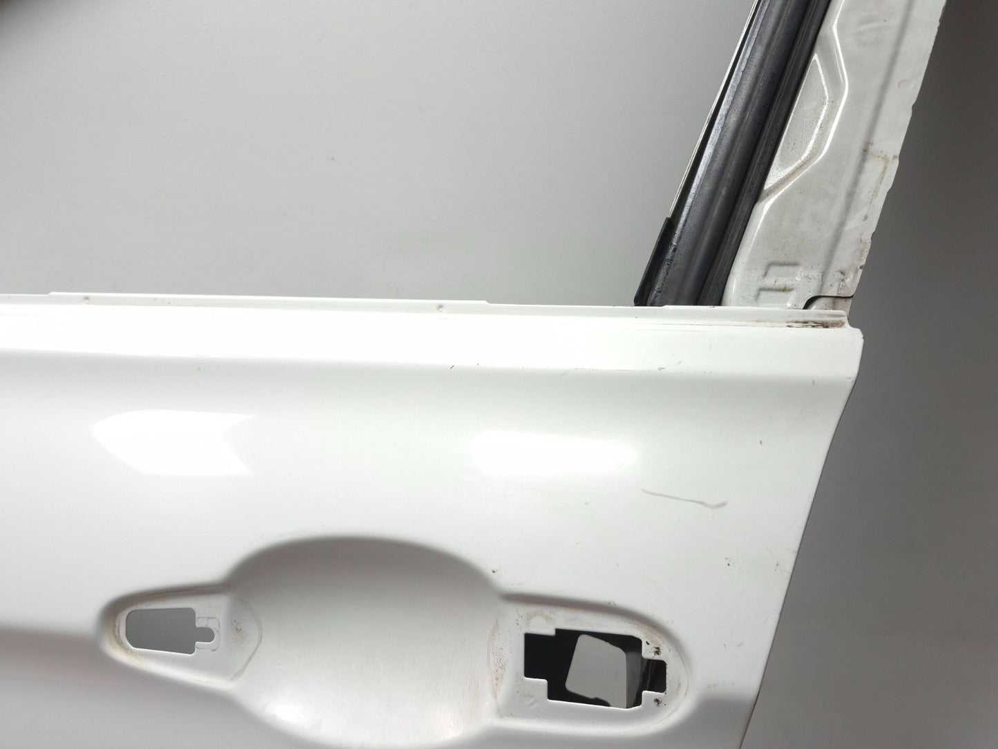 2013 BMW 328i F30 Sedan Front Left Driver Door Shell Oem. Pick Up Only