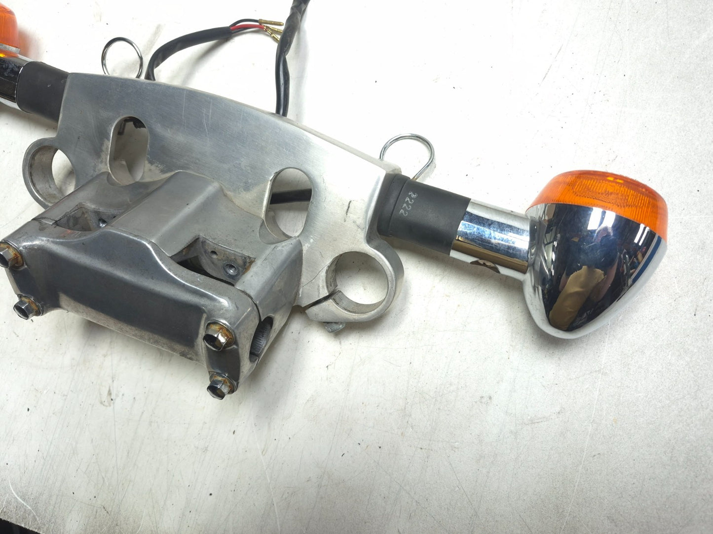 1991 Kawasaki Vulcan 500 En500 Front Fork Upper Triple Tree W/ Turn Signal OEM