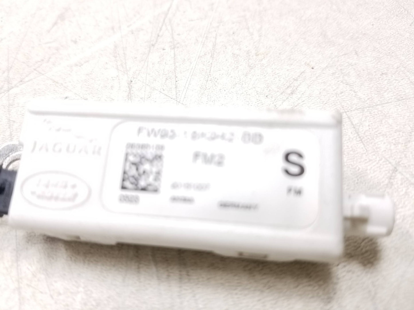 2017 Jaguar Xe Antenna Amplifier Control Unit OEM Fw93-18k942-bb