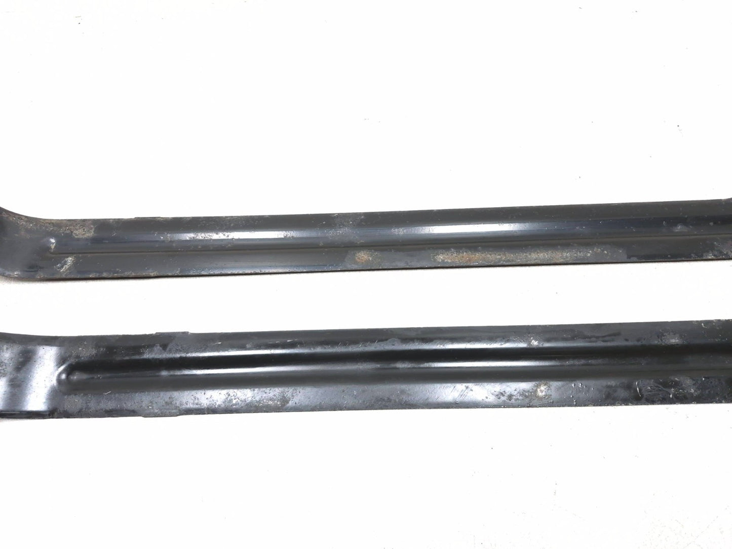 2013 Dodge Grand Caravan Fuel Tank Strap Pair Oem✅