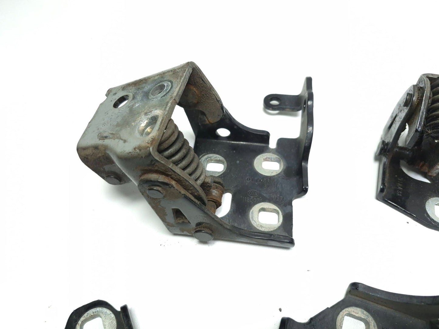 2013 Cadillac Escalade Esv Door Hinge W/ Striker Front & Rear Passenger Side OEM