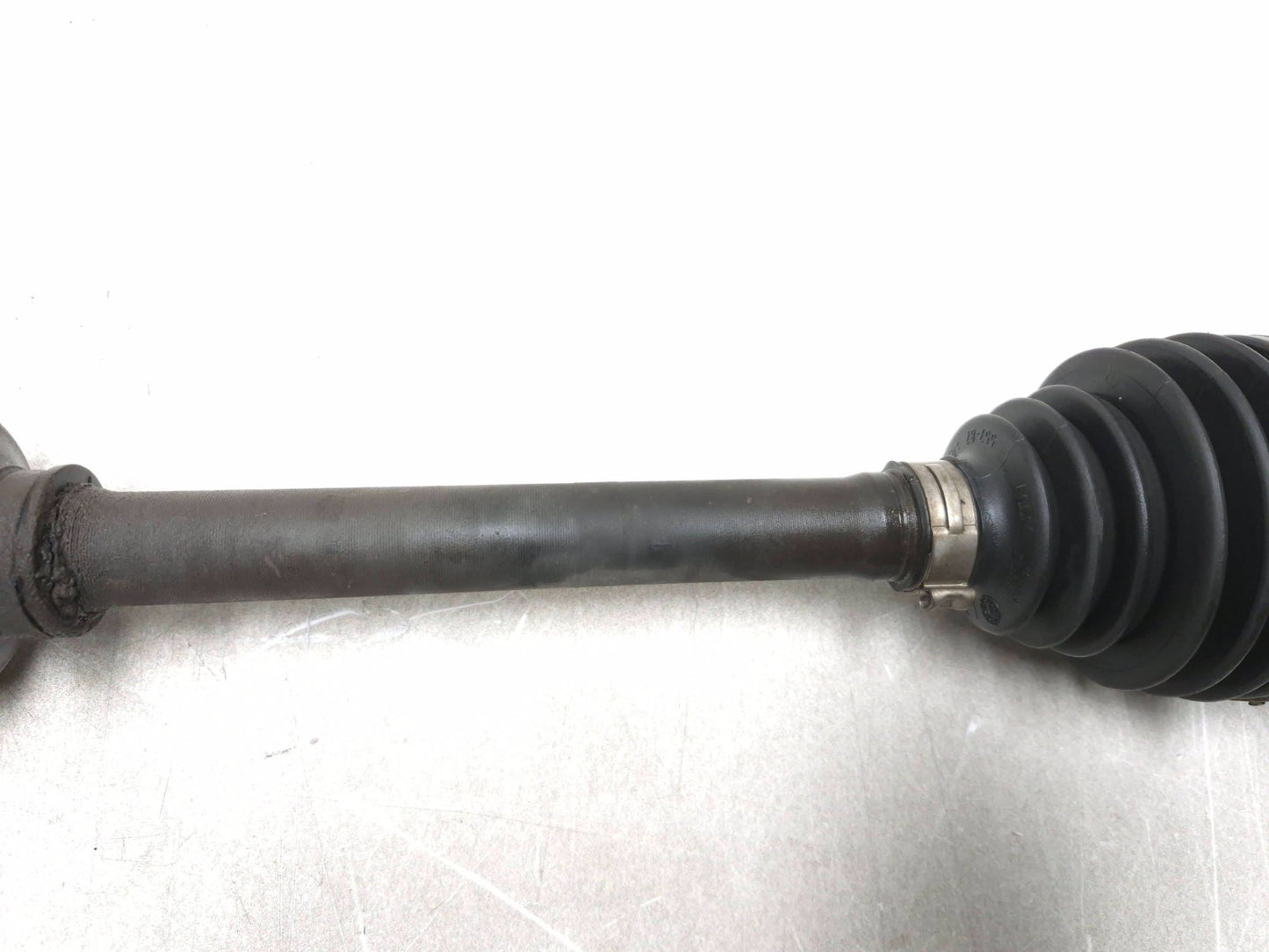 2018 Chrysler 300 Front Axle Shaft Passenger Side Right OEM