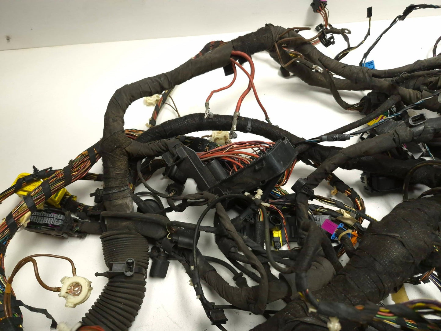 2011 Volkswagen Tiguan Interior Main Body Wire Harness W/ Fuse Box OEM