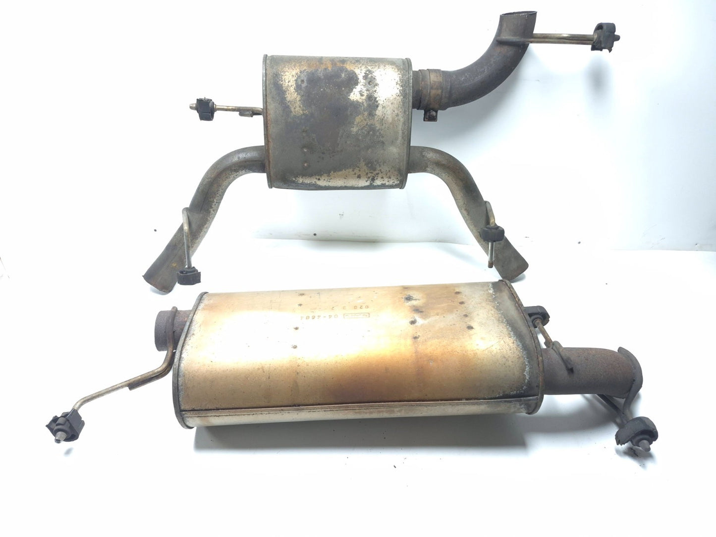 2013 Cadillac Escalade Esv Platinum 6.2l Rear Exhaust Muffler Pair OEM