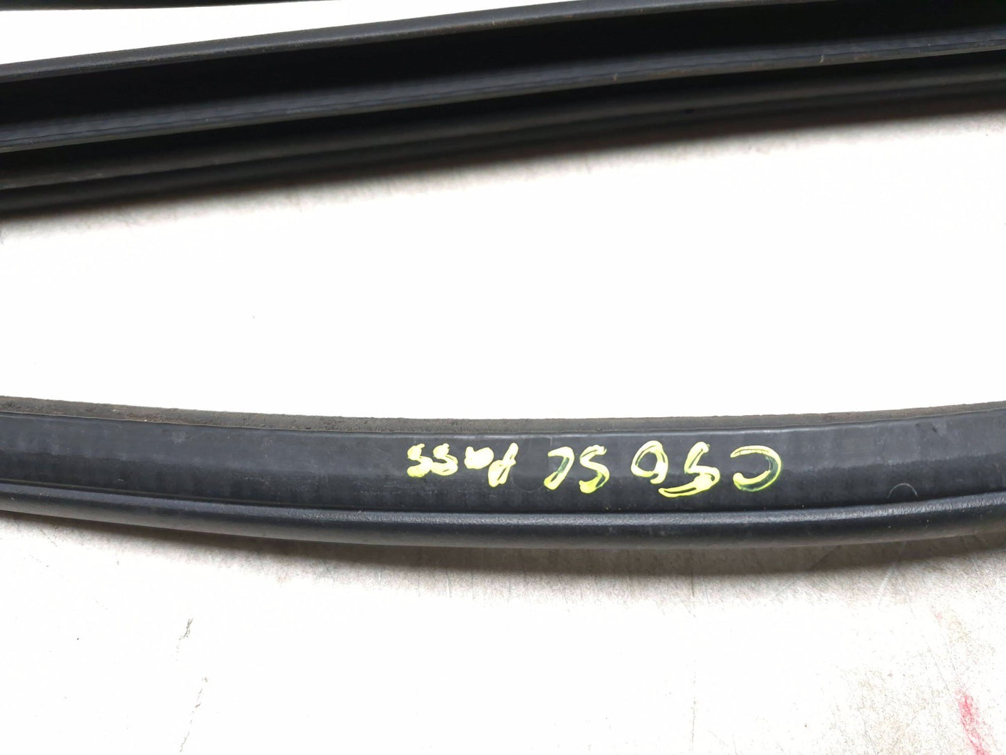 2013 Dodge Grand Caravan Rear Door Weatherstrip Seal Right Passenger Side Oem✅