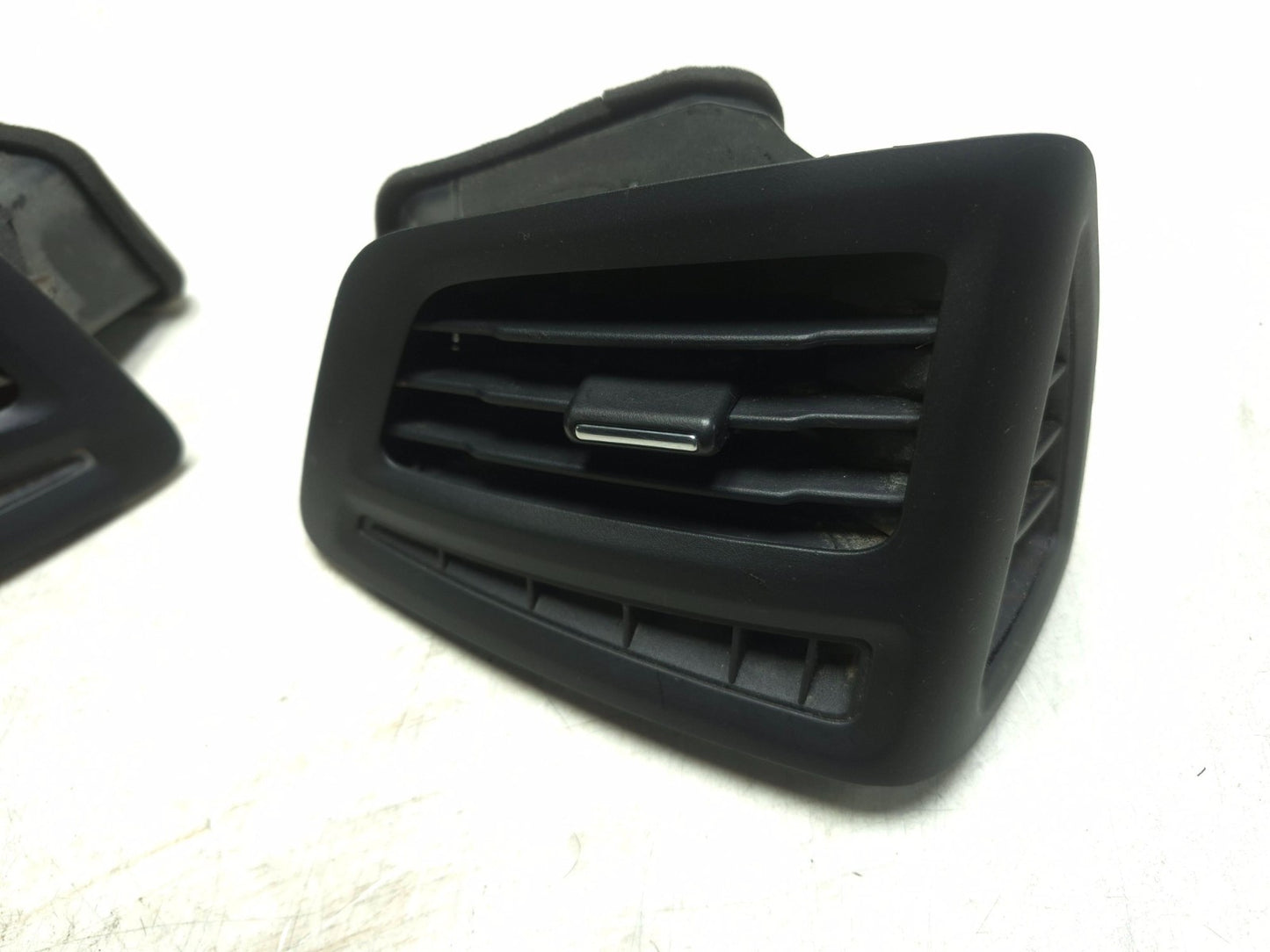 2016 Ford Transit Connect Dash Ac Heater Air Vent Left & Right OEM