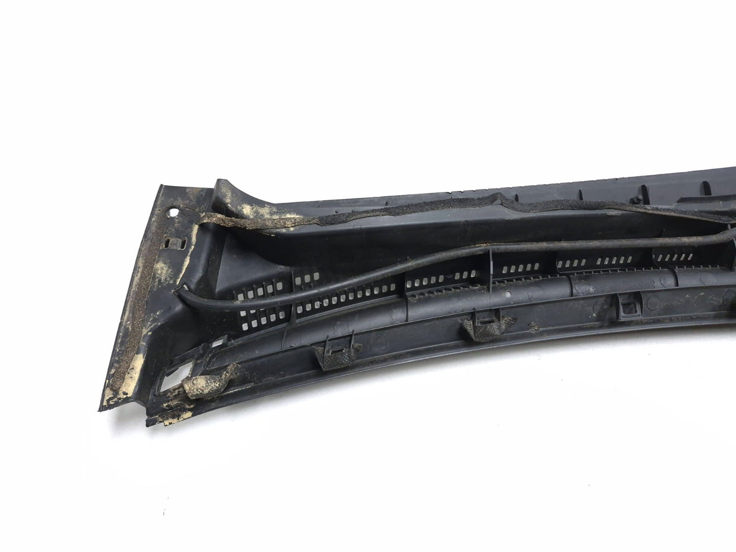 2013 Hyundai Genesis Coupe Windshield Wiper Motor Cover Cowl OEM