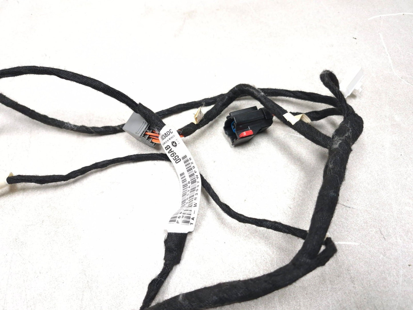2018 Chrysler 300 Limited AWD Rear Passenger Side Door Wiring Harness OEM