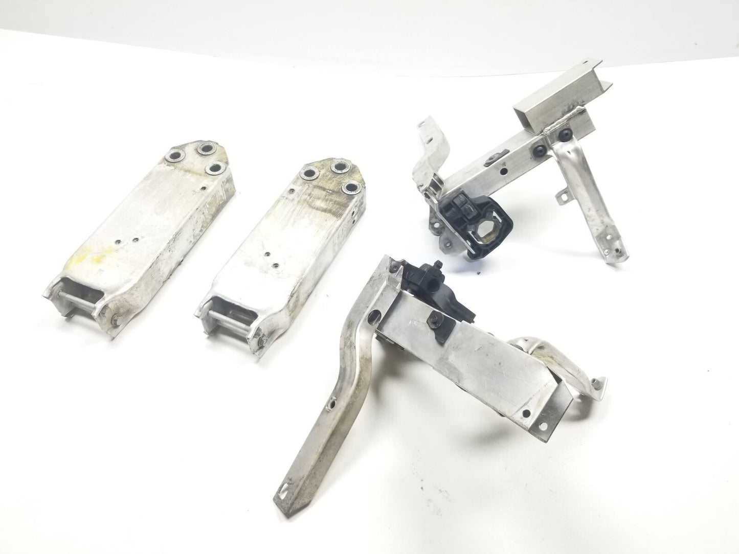 2012 BMW 7 Front Bumper Bracket Support Reinforcement  4pcs OEM ✅