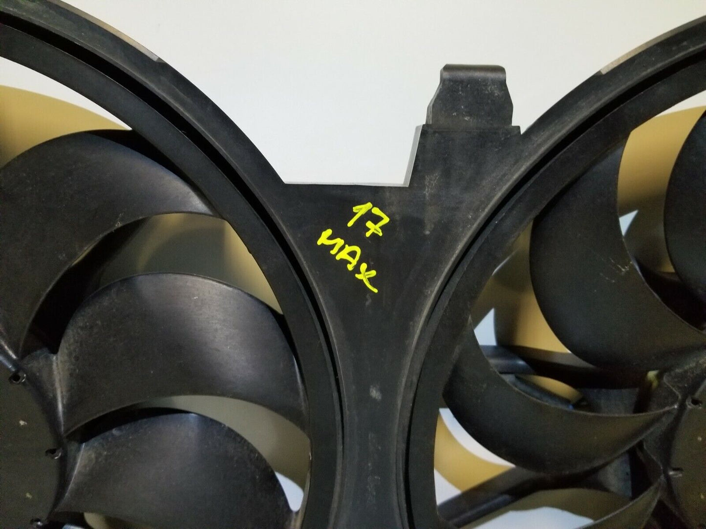 2016-2023 Nissan Maxima Engine Cooling Fan Assembly 21481-3nt0b OEM 41k