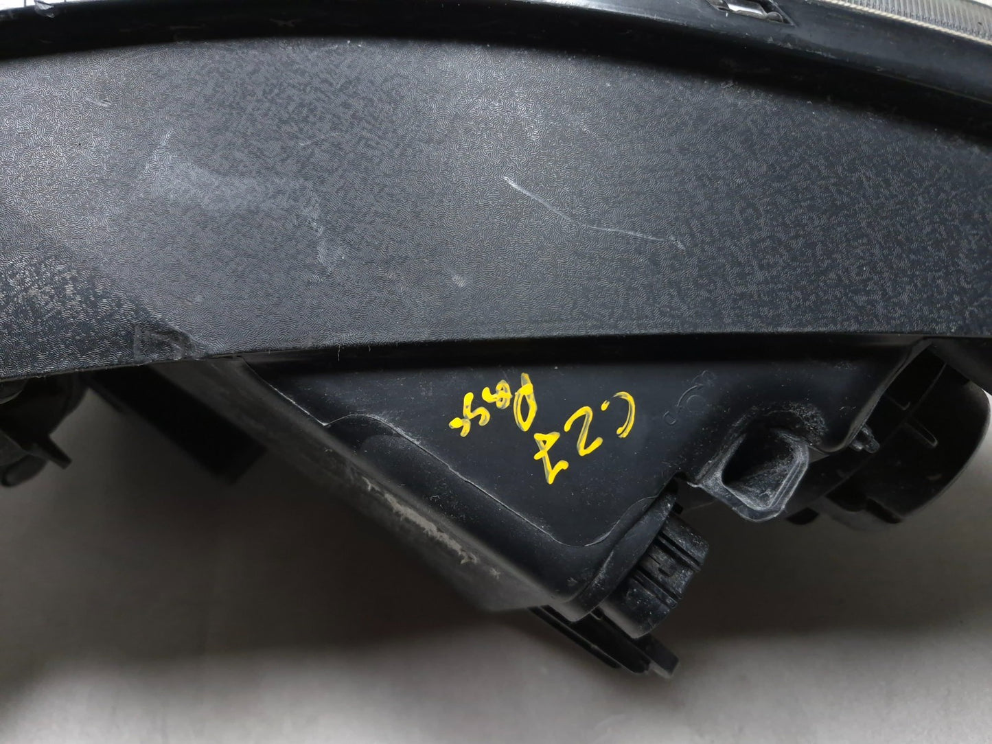 2015 Kia Soul Headlight Passenger Side Right OEM