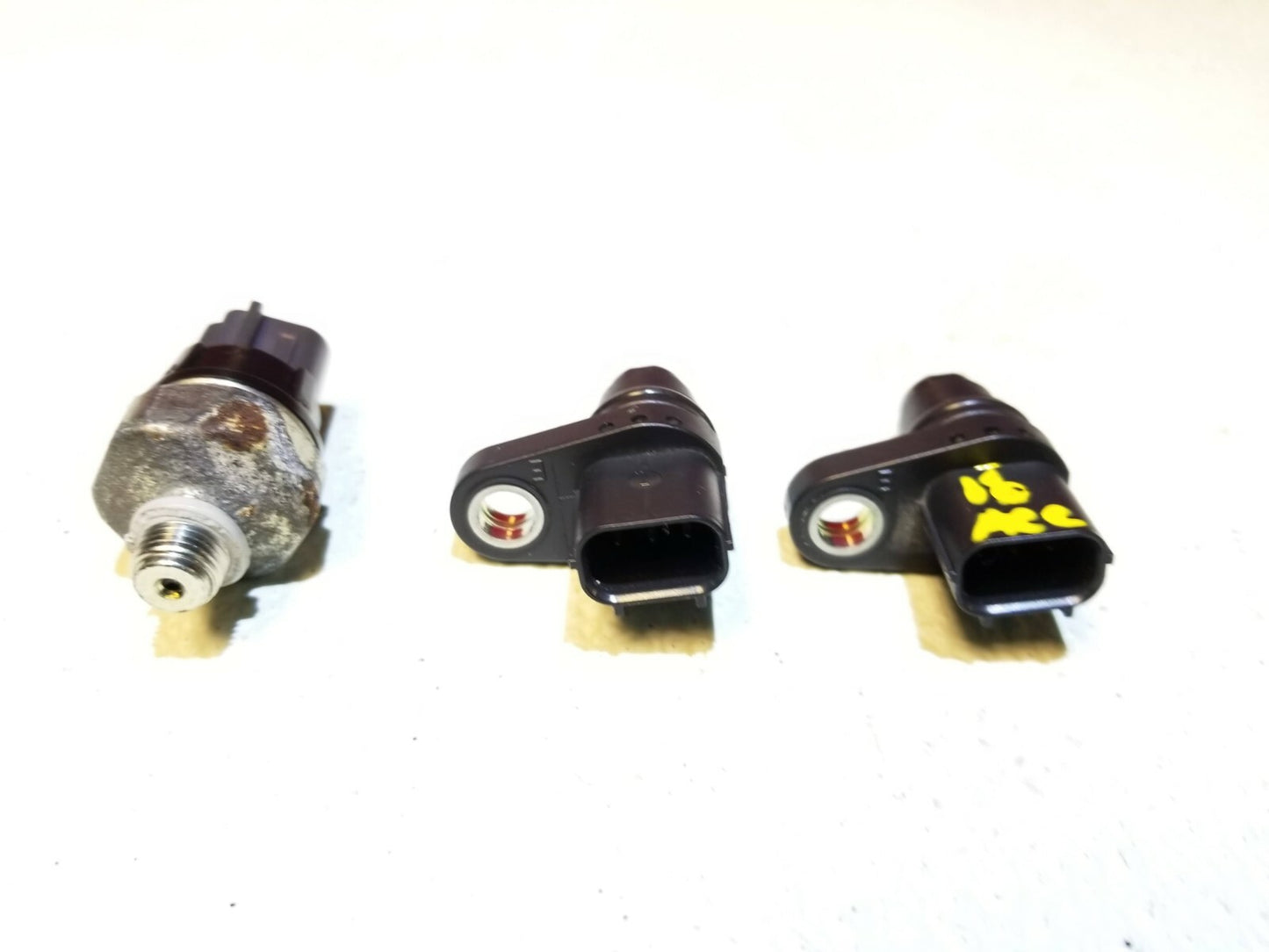 2013 Honda Accord Oil Pressure Camshaft Sensor 3pcs OEM