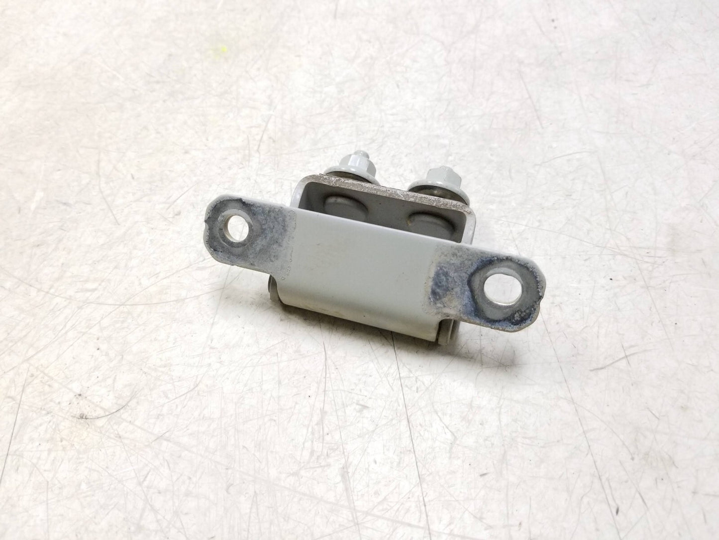 2011 - 2016 Kia Sportage Tailgate Hinge 2pcs OEM