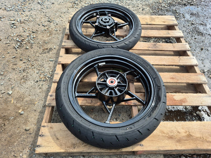 2023 Kawasaki Z400 Er400d Wheel Rim & Tire Front & Rear ** Straight ** OEM