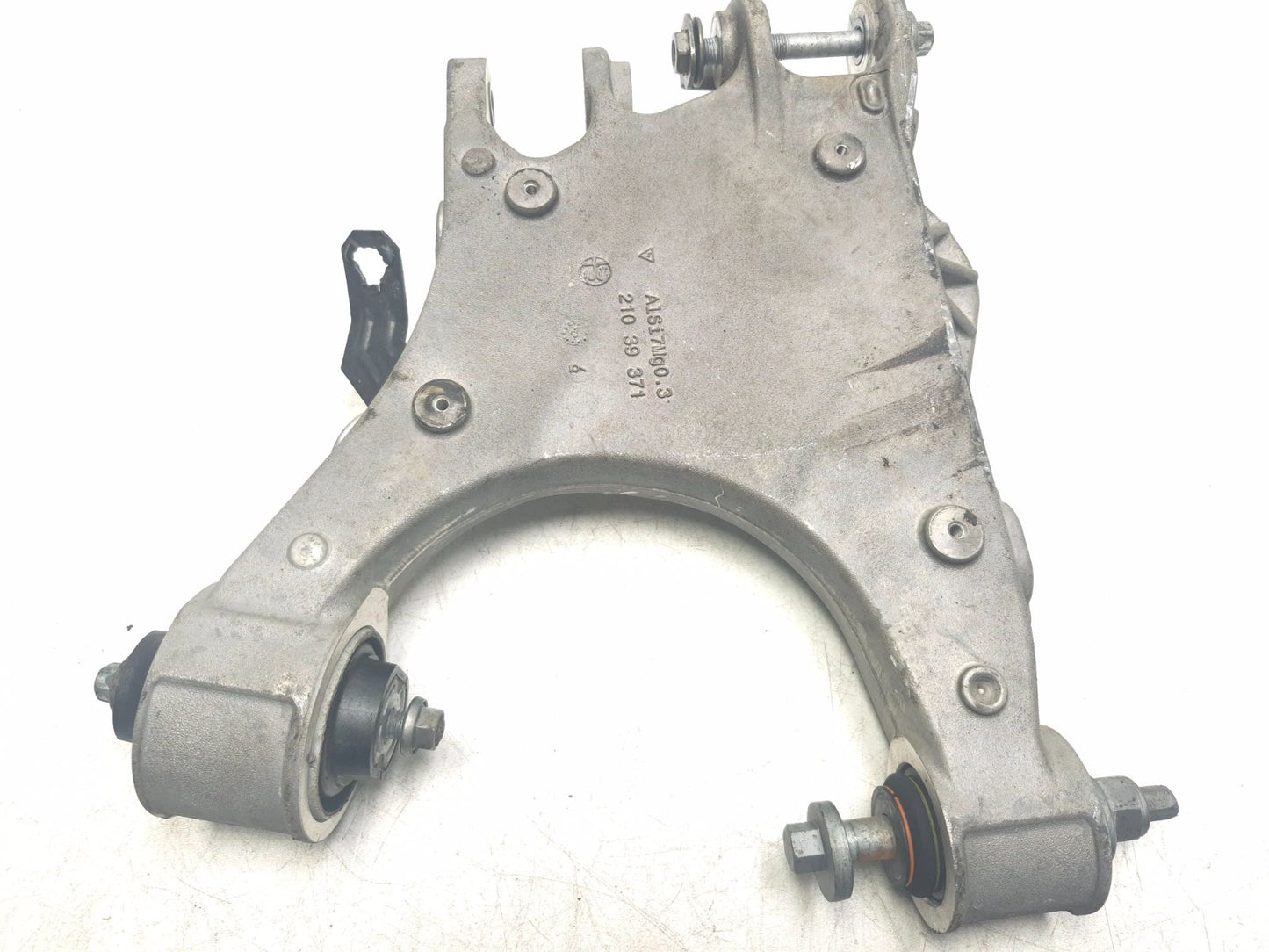 2024 Alfa Romeo Stelvio Control Arm Rear Driver Side Left 2 Pcs OEM