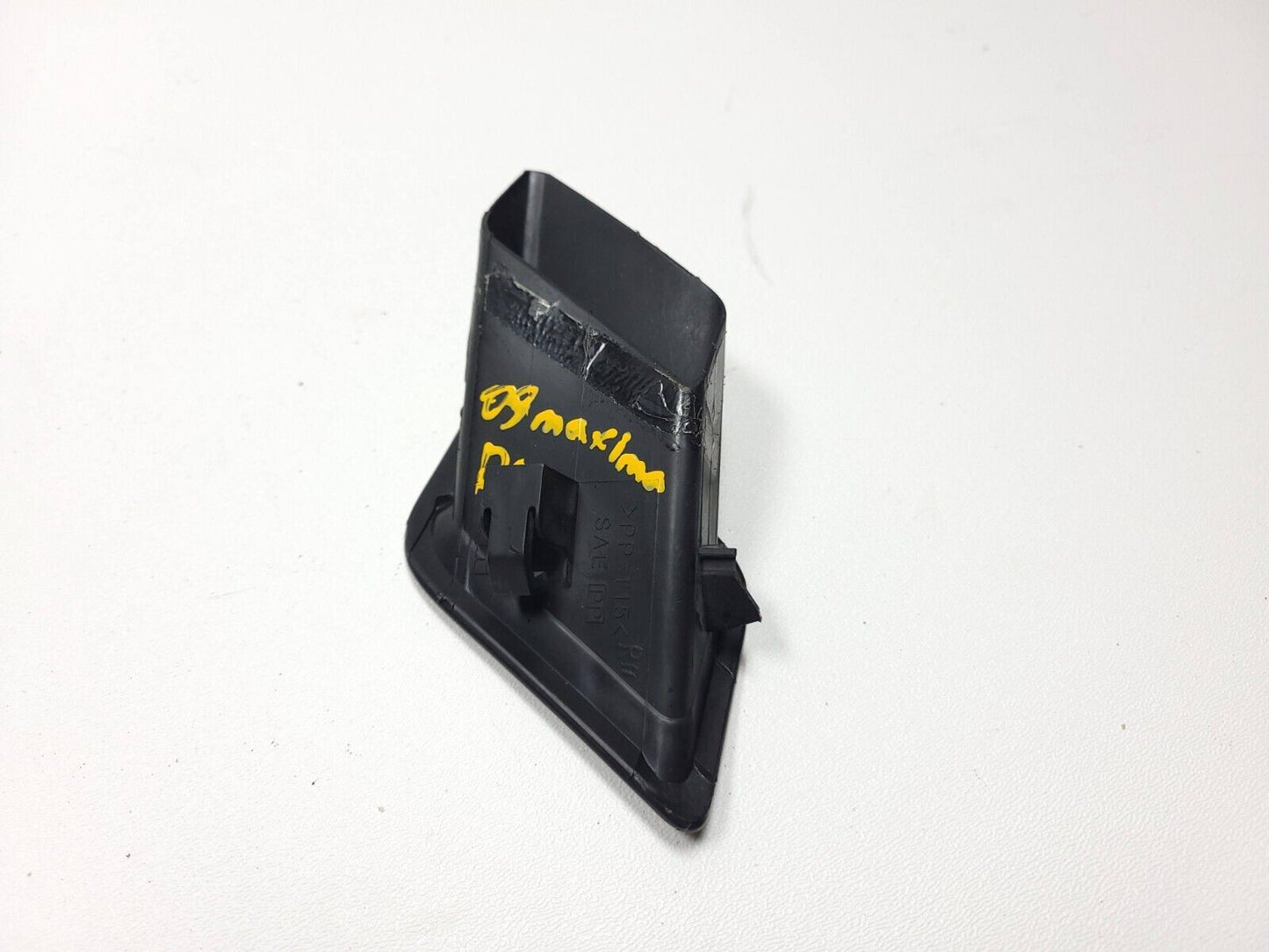 09 - 14 Nissan Maxima Dash Defroster Air Vent Left & Right Pair OEM