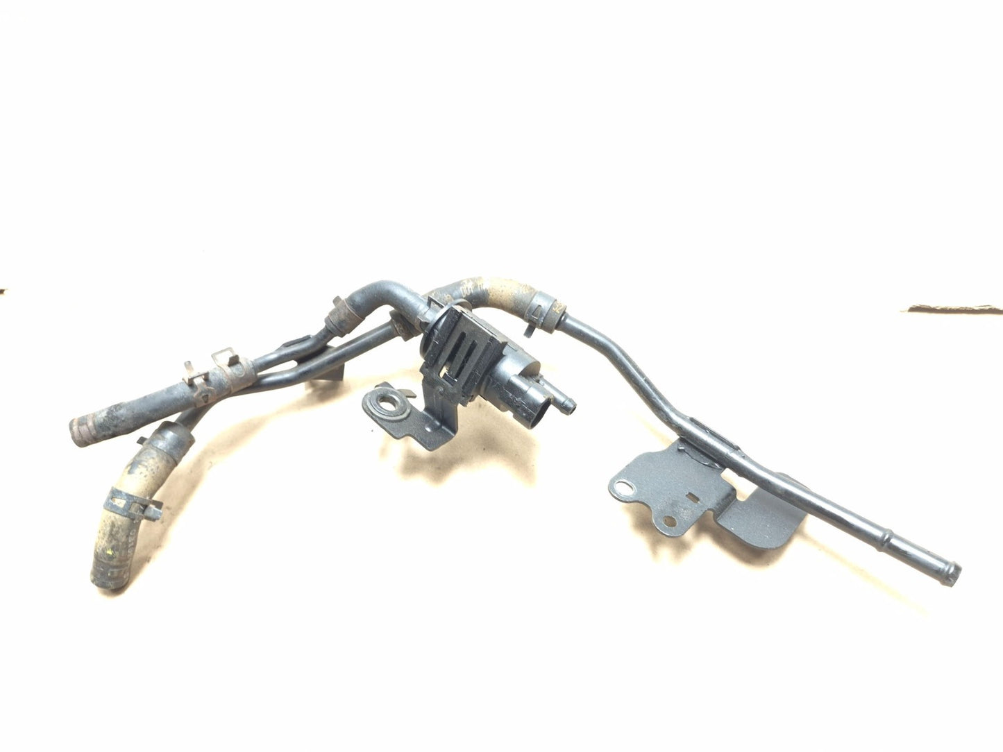 2012 Hyundai Sonata 2.4l Canister Purge Valve W/ Hose Pipe OEM