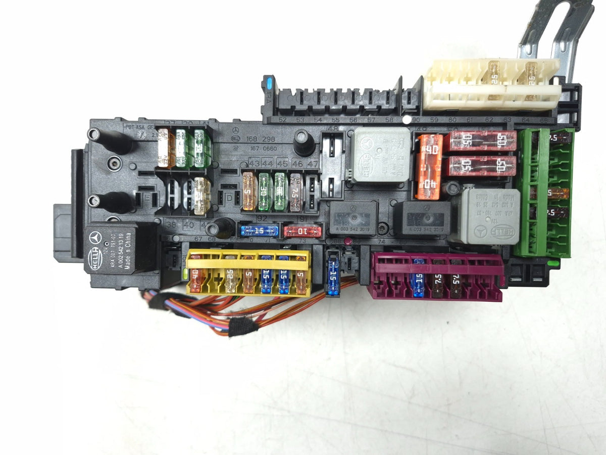 2012 Mercedes W212 E350 Rear Sam Control Unit Fuse Box Module 2129005001 OEM