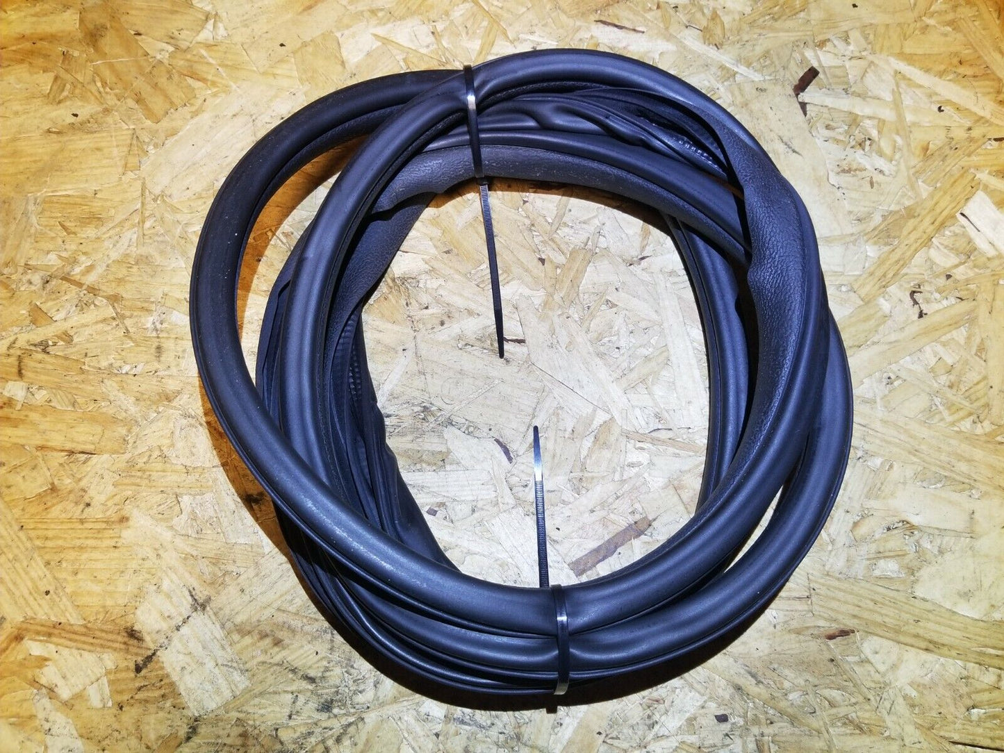 10 11 12 13 Acura Mdx Front Right Pass Door Weather Strip Seal OEM