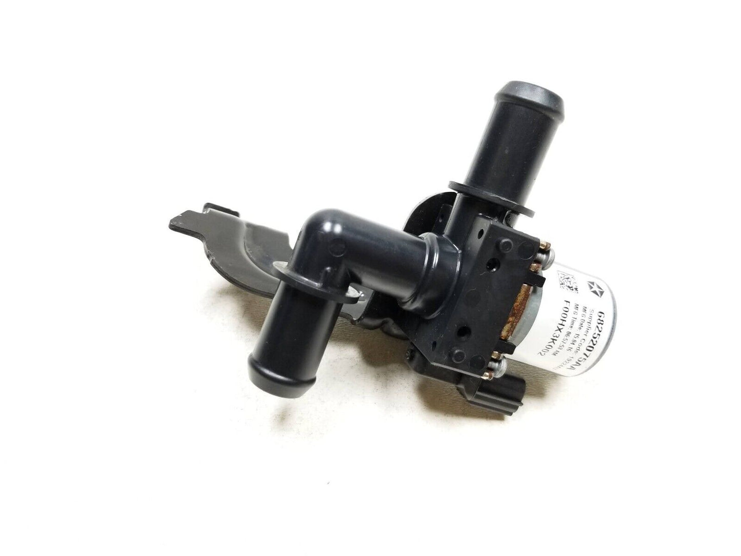 2016 - 2022 Dodge Durango Water Coolant Pump Valve 68252075aa 3.6l OEM