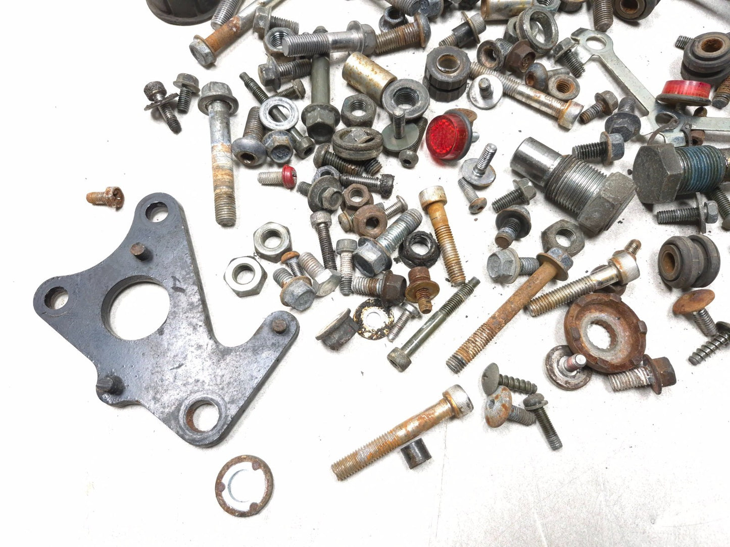 1999 Yamaha V Star Xvs650 Misc Bolt & Hardware Bracket  OEM