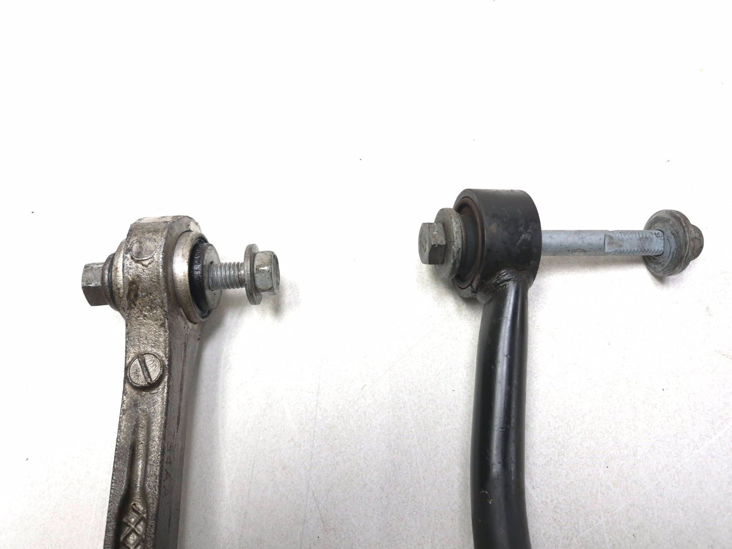 2020 Dodge Challenger Control Arm Rear Passenger Side Right OEM