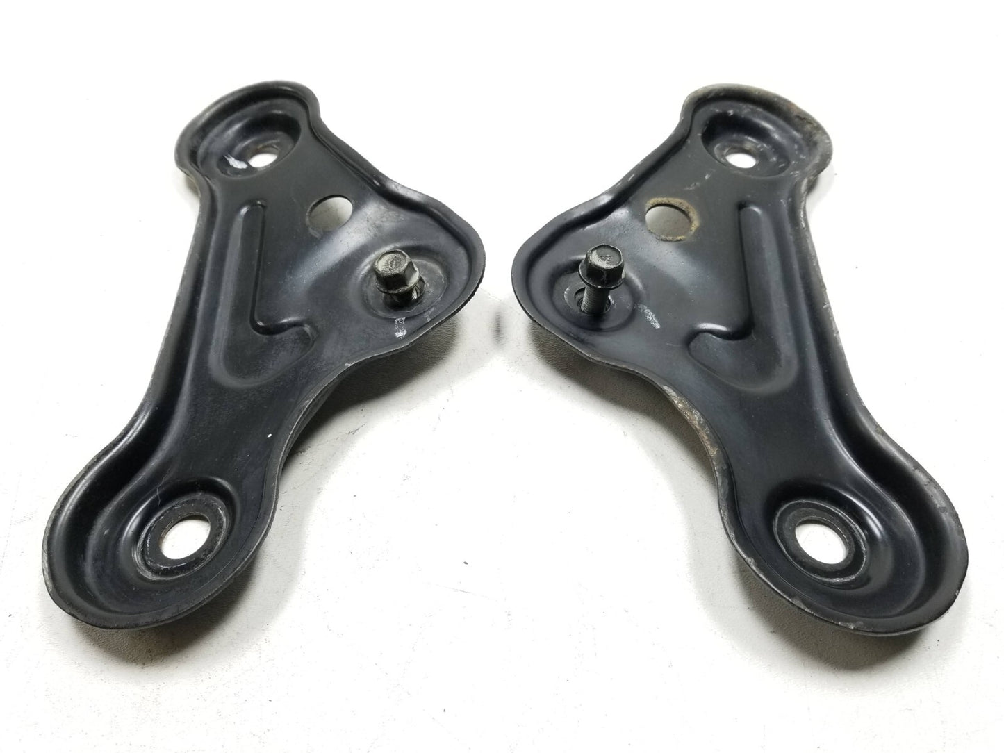 2018 Kia Forte Front Crossmember Subframe Stay Bracket Pair OEM 49k Miles