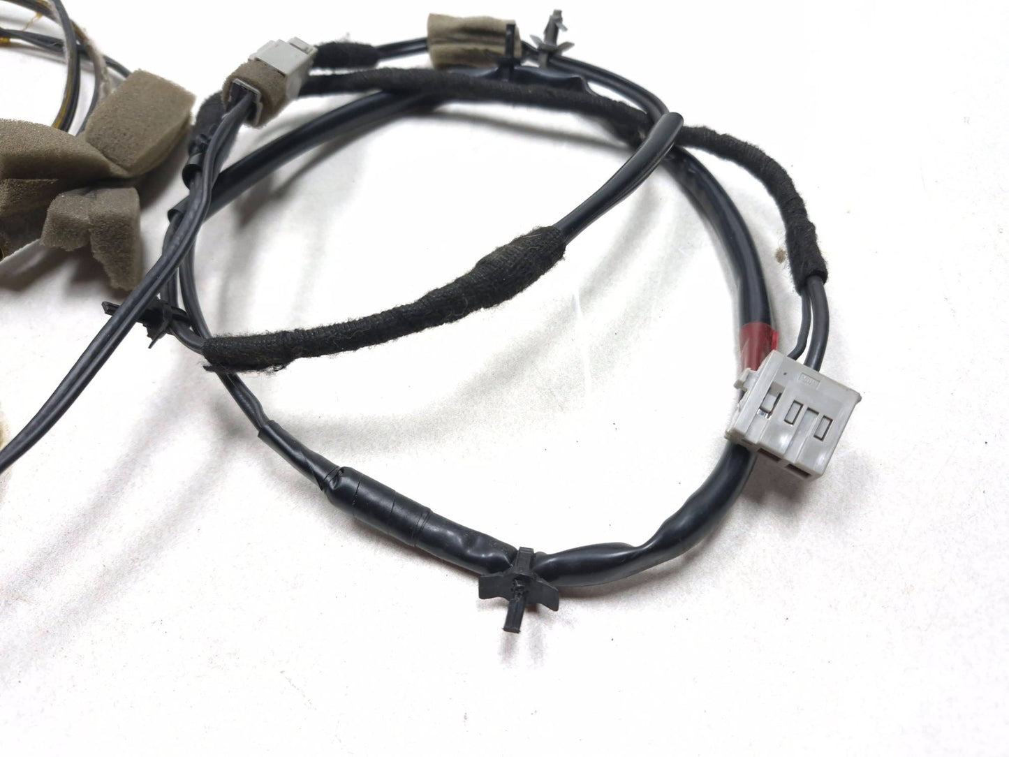 2013 Nissan Versa Antenna Cable Wire Harness OEM 95k
