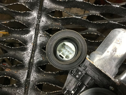 05 06 07 08 09 Toyota Prius Front Right Passenger   Window Regulator & Motor OEM