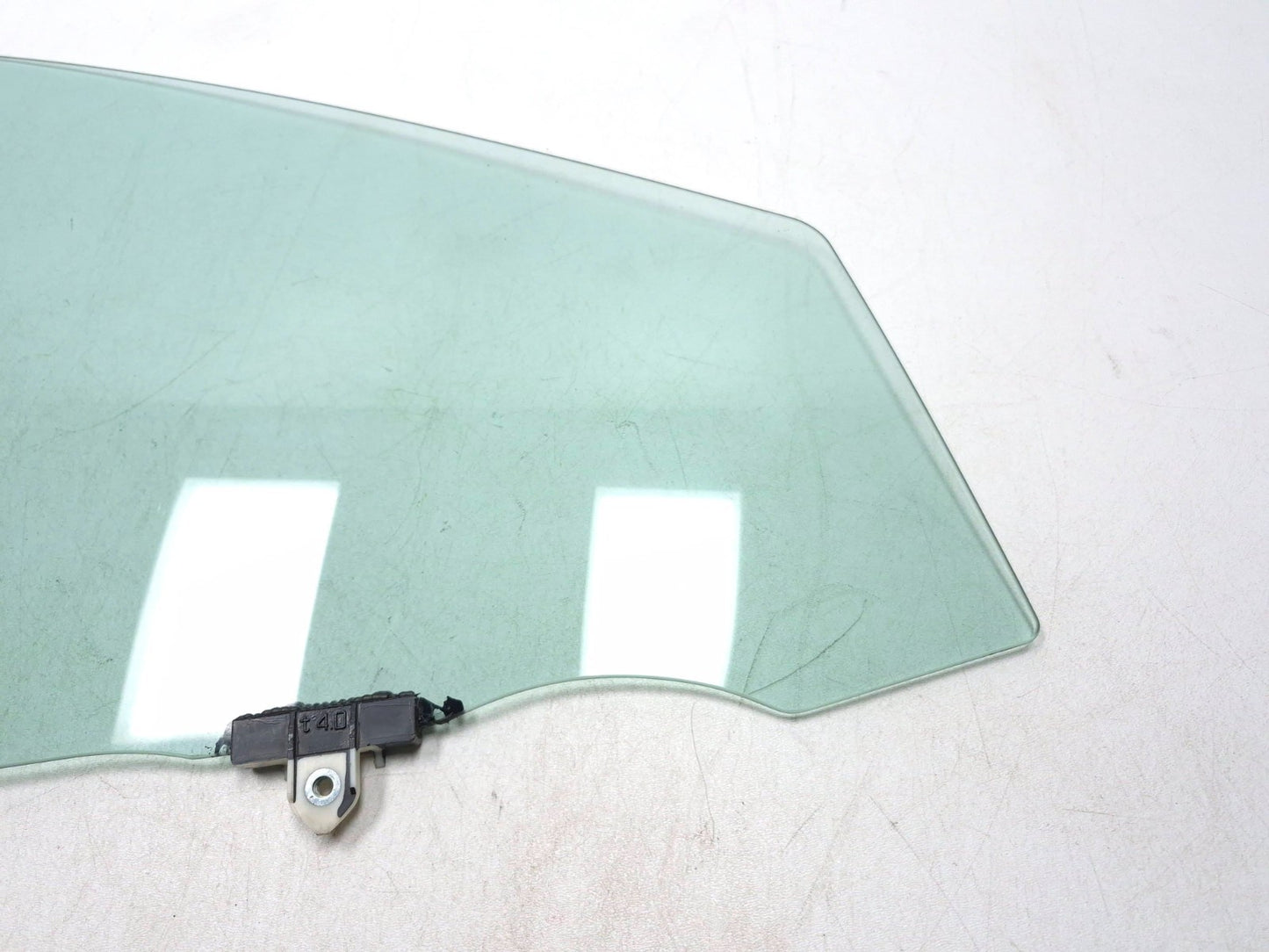 2018 Toyota Corolla Door Window Glass Front Passenger Side Right OEM