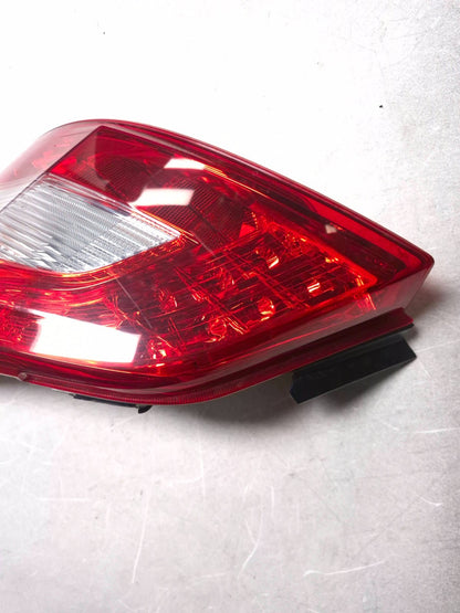 2010 Nissan Maxima Sv Rear Tail Light 2pcs OEM