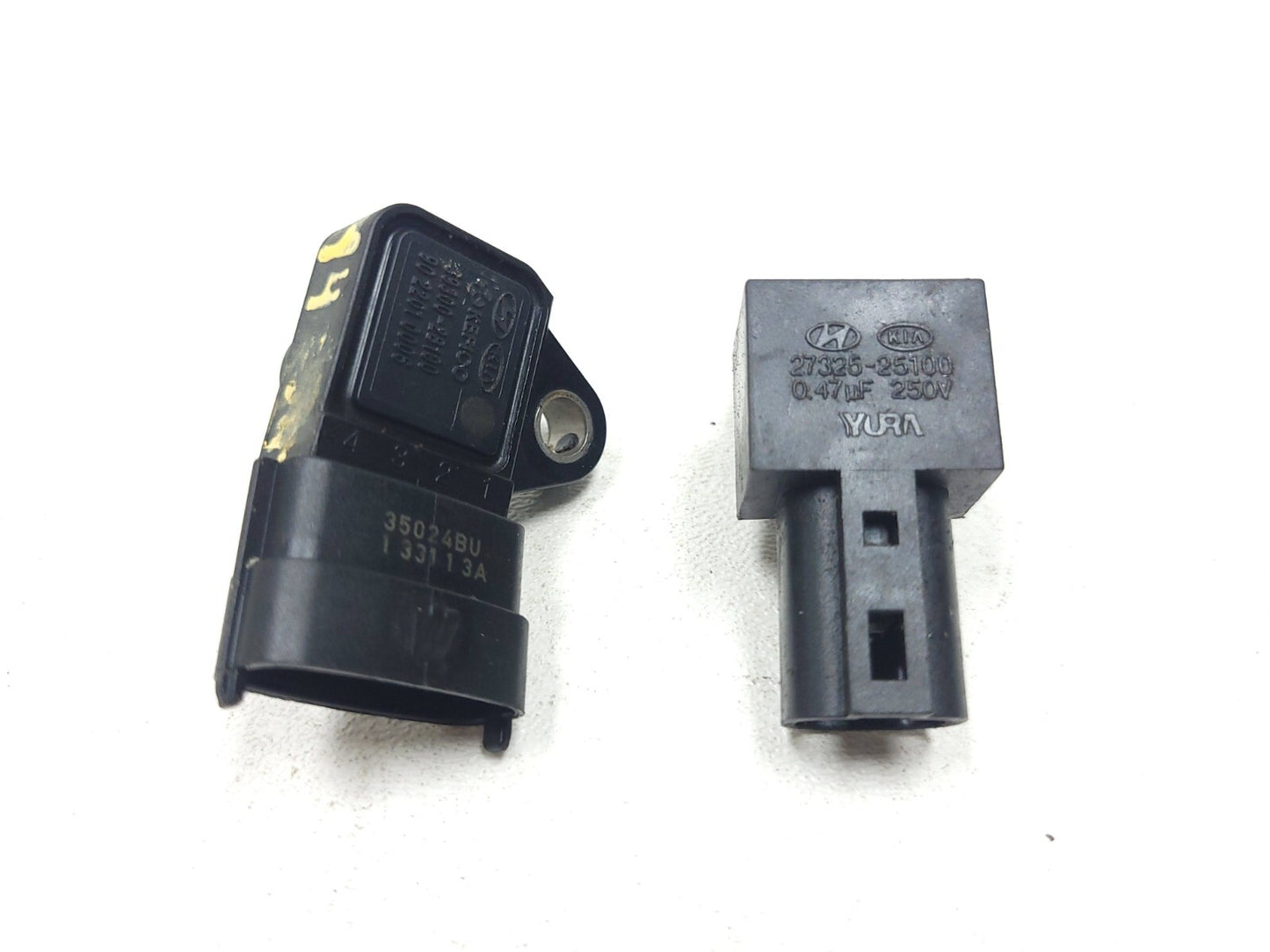 14 Kia Forte Engine Sensor Temp Knock Vvt Crank/camshaft Sensor OEM 27k