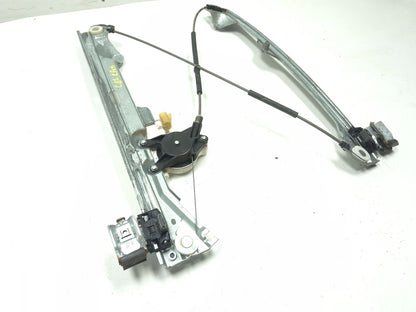 2013 Cadillac Escalade Rear Door Window Regulator & Motor Passenger Side Rh OEM