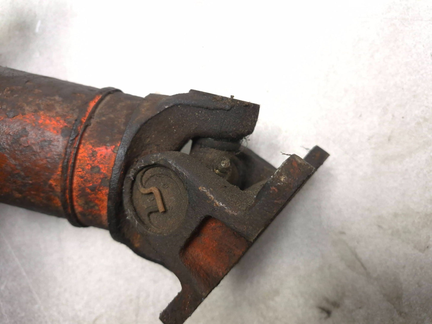 2008 Lincoln Navigator Rear Driveshaft Propeller OEM