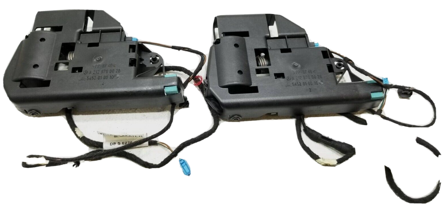 2014 Mercedes E350 Rear Seat Headrest Adjust Motor 2pcs OEM