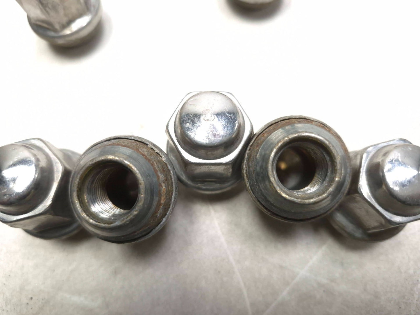2010 Ford Mustang 4.0l Wheel Lug Nut 15pcs OEM