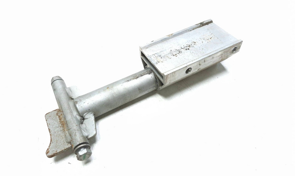 2005-2008 Audi A4 Rear Bumper Impact Shock Absorber Left & Right 8e0807275d OEM